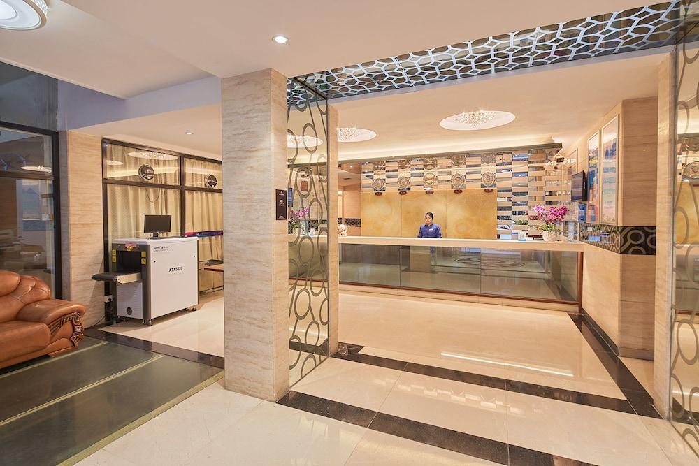 ホテルKaiserdom Zhonghua Plaza 広州 エクステリア 写真